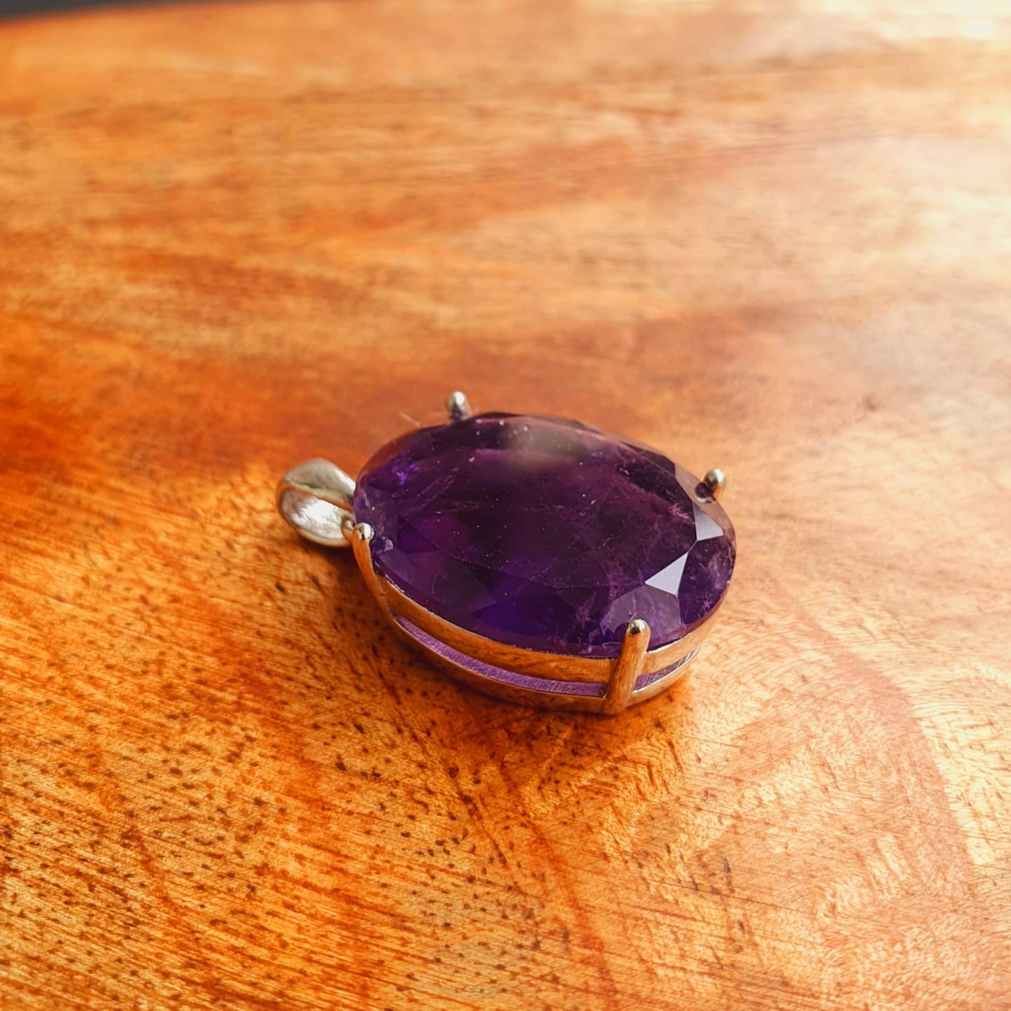 Kette aus Edelstahl mit Amethyst Anhänger