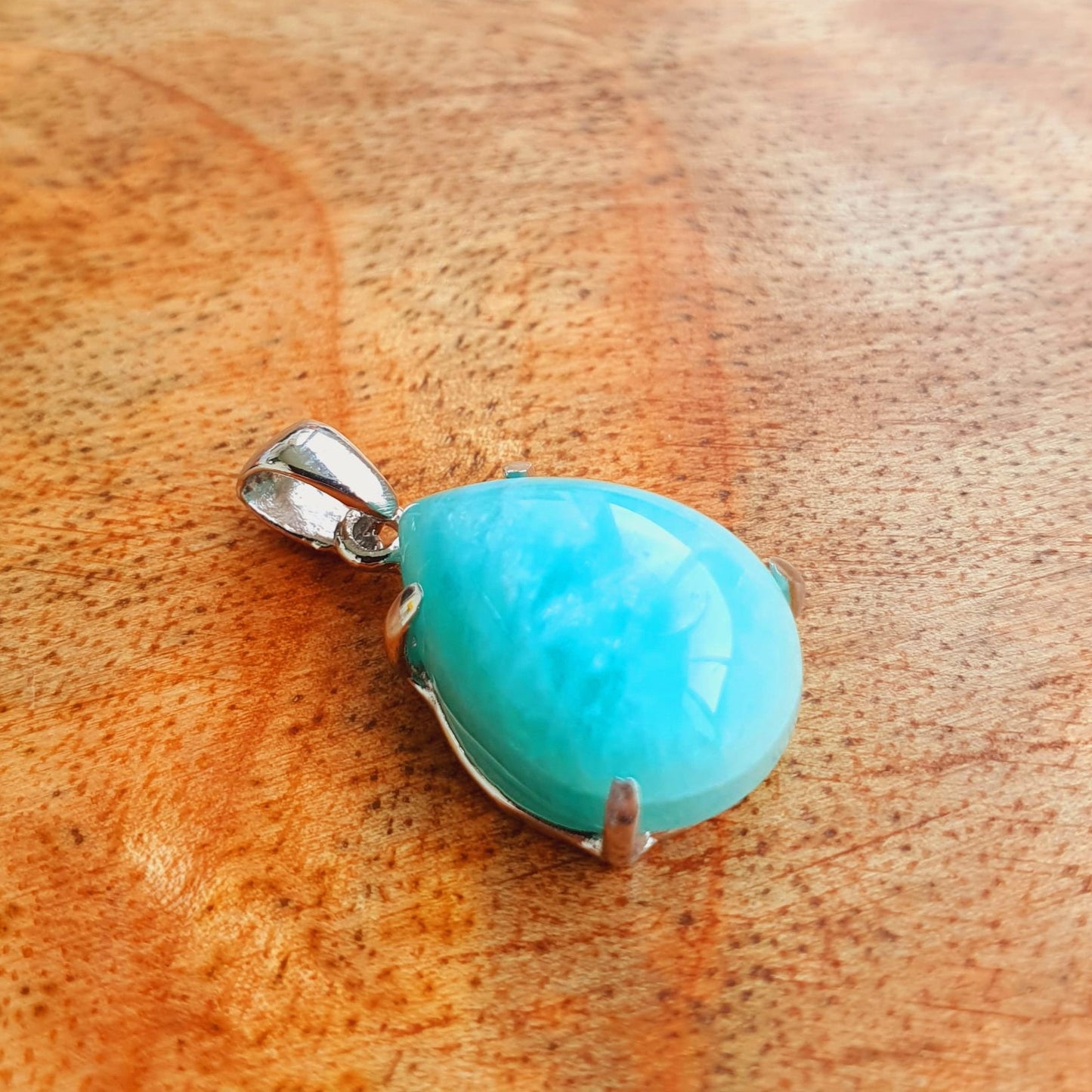 Kette aus Edelstahl mit Amazonit Anhänger (Tropfenform)