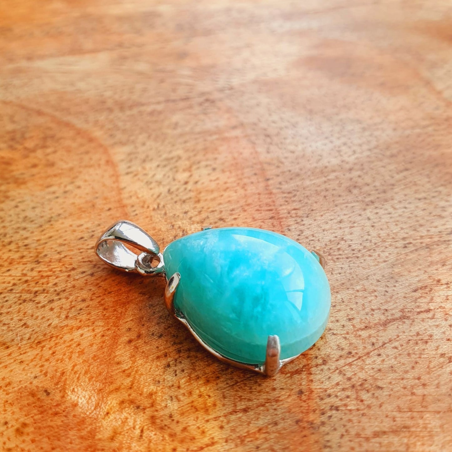 Kette aus Edelstahl mit Amazonit Anhänger (Tropfenform)
