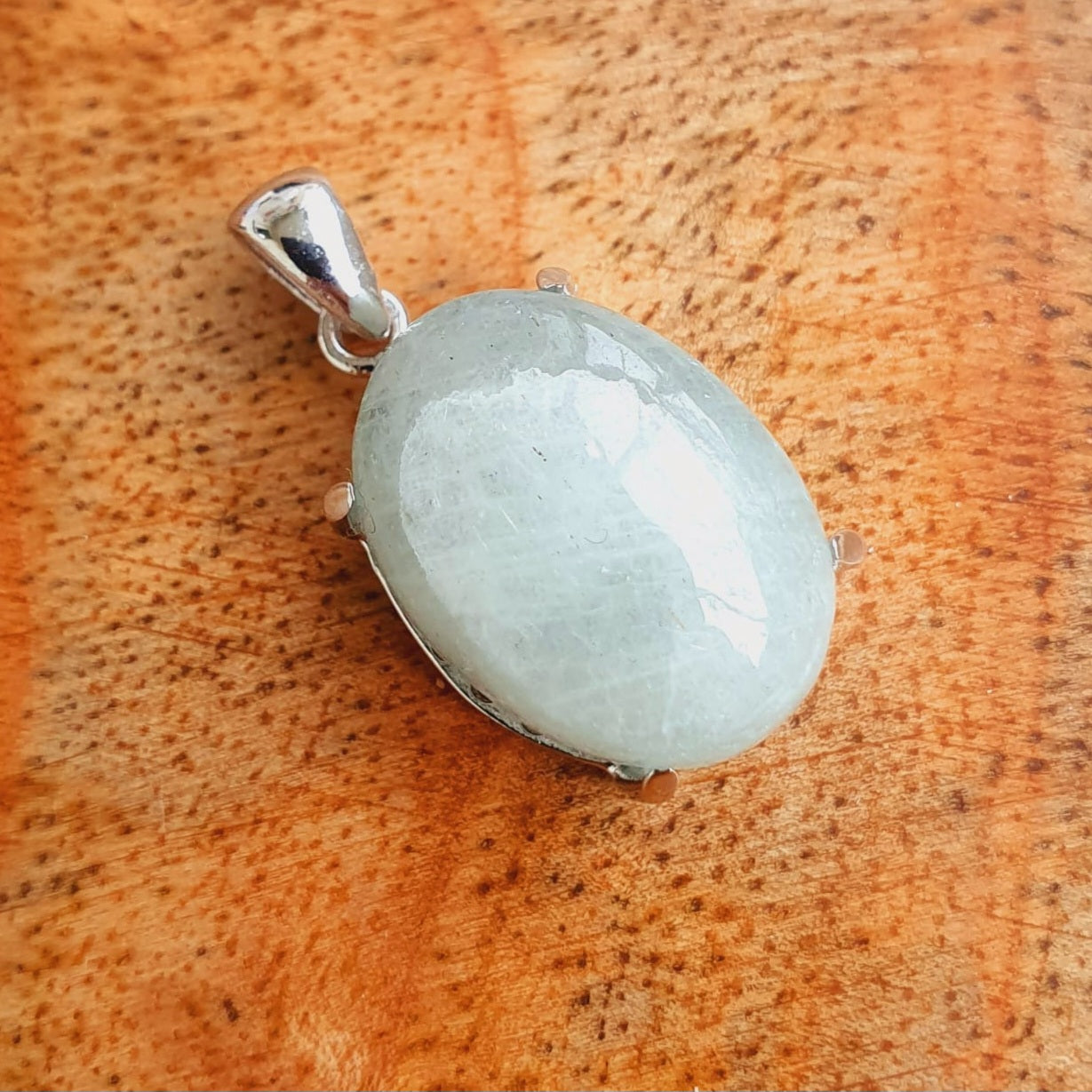 Kette aus Edelstahl mit Aquamarin Anhänger