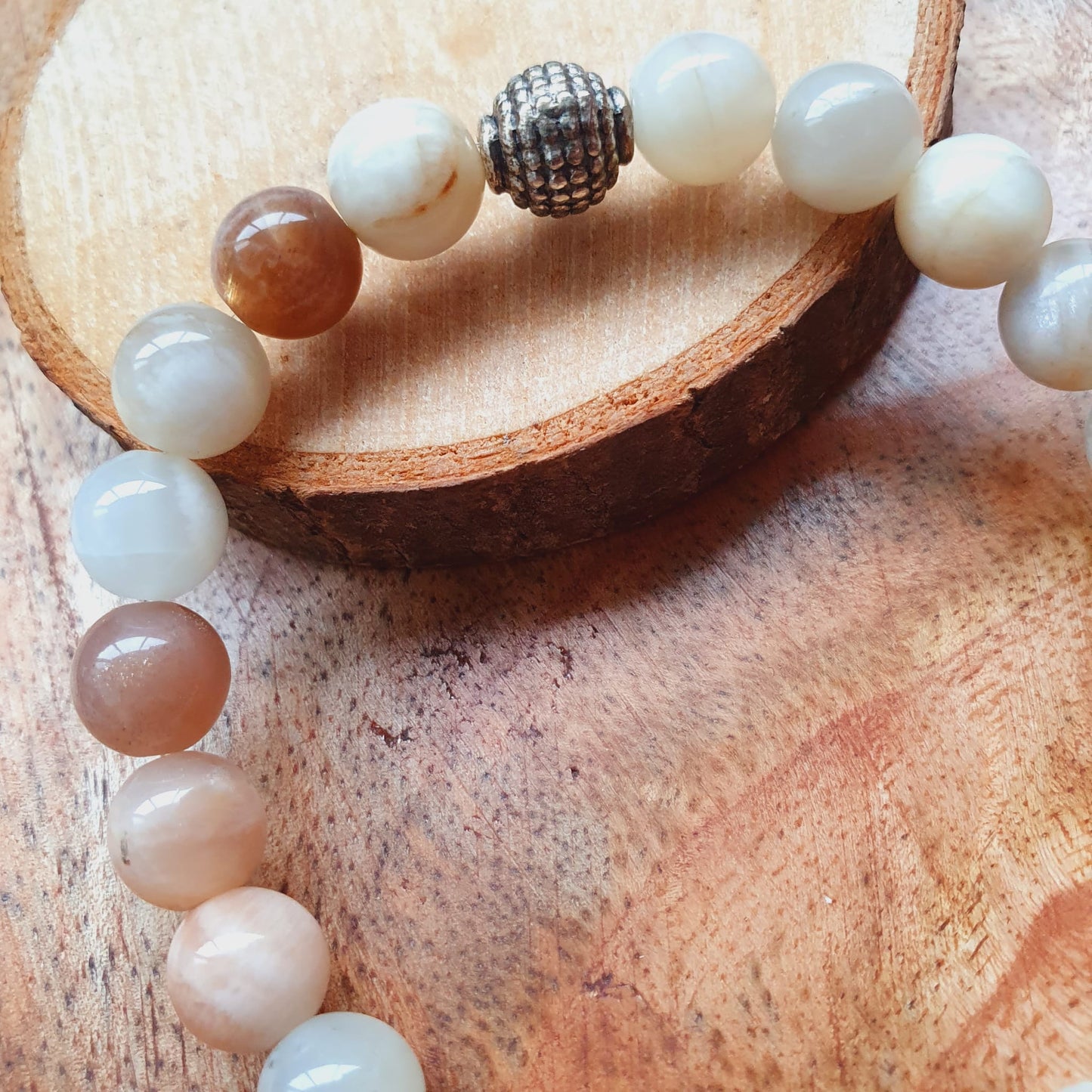 Mondstein Armband mit Silberdetail