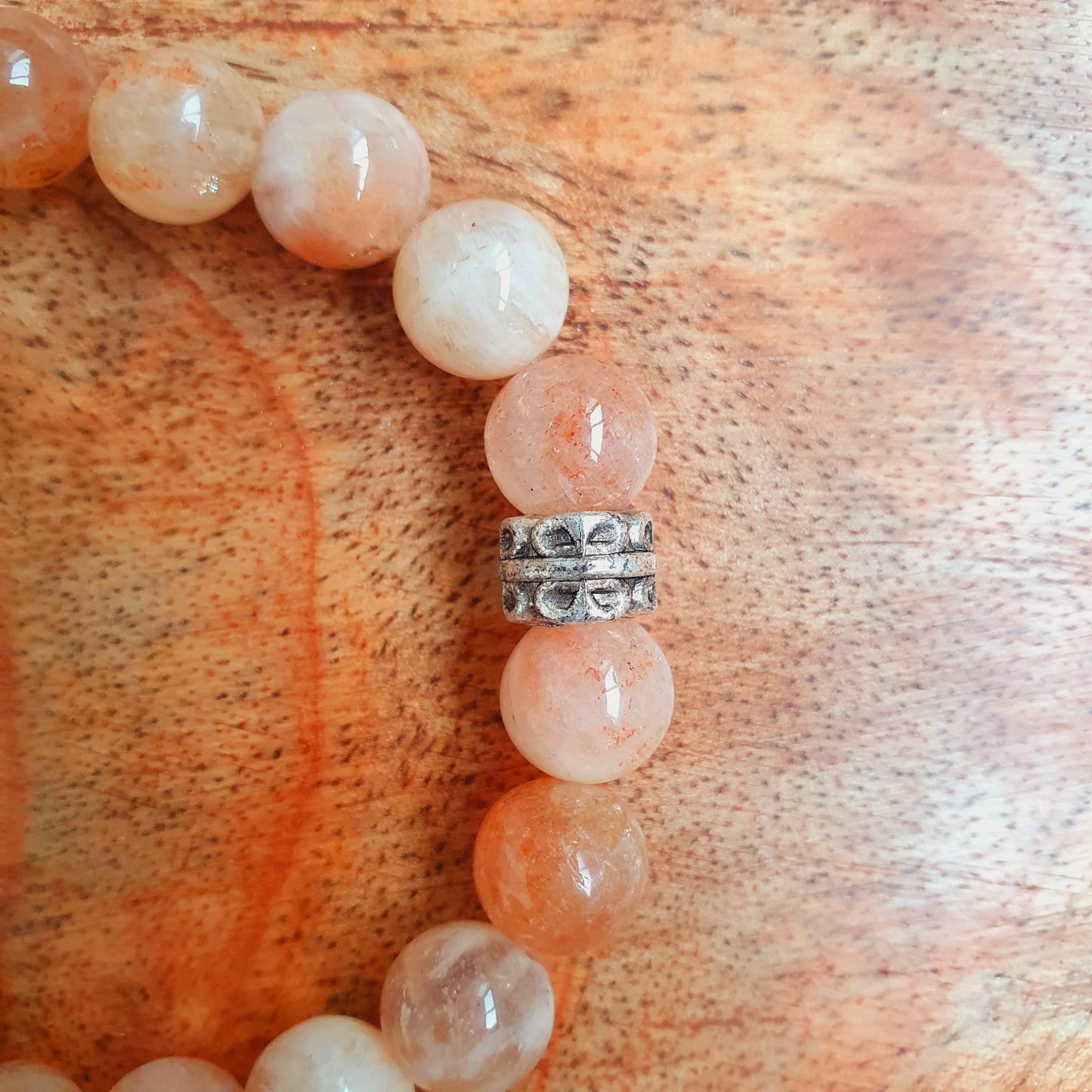Sonnenstein Armband mit Silberdetail