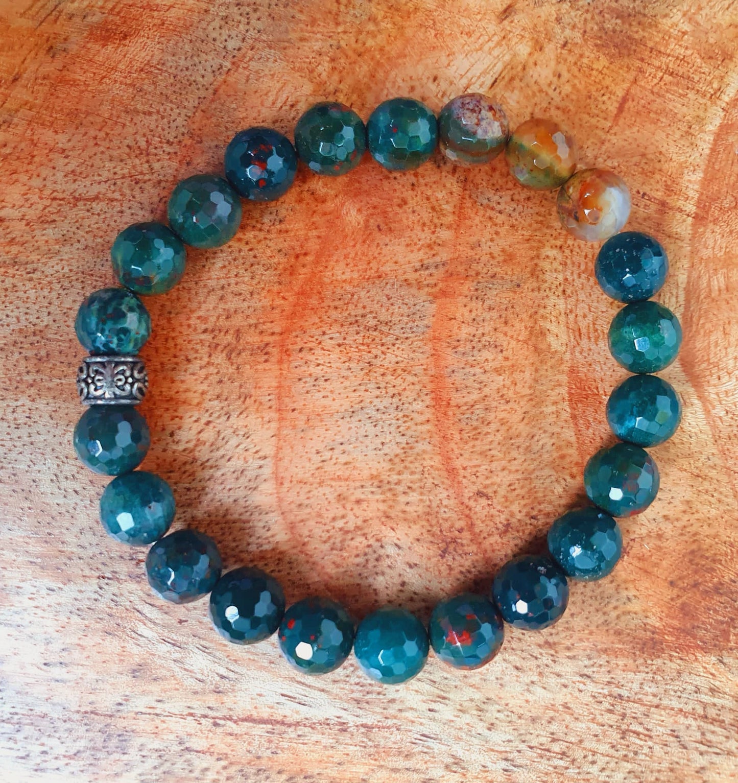 Heliotrop Armband mit Silberdetail