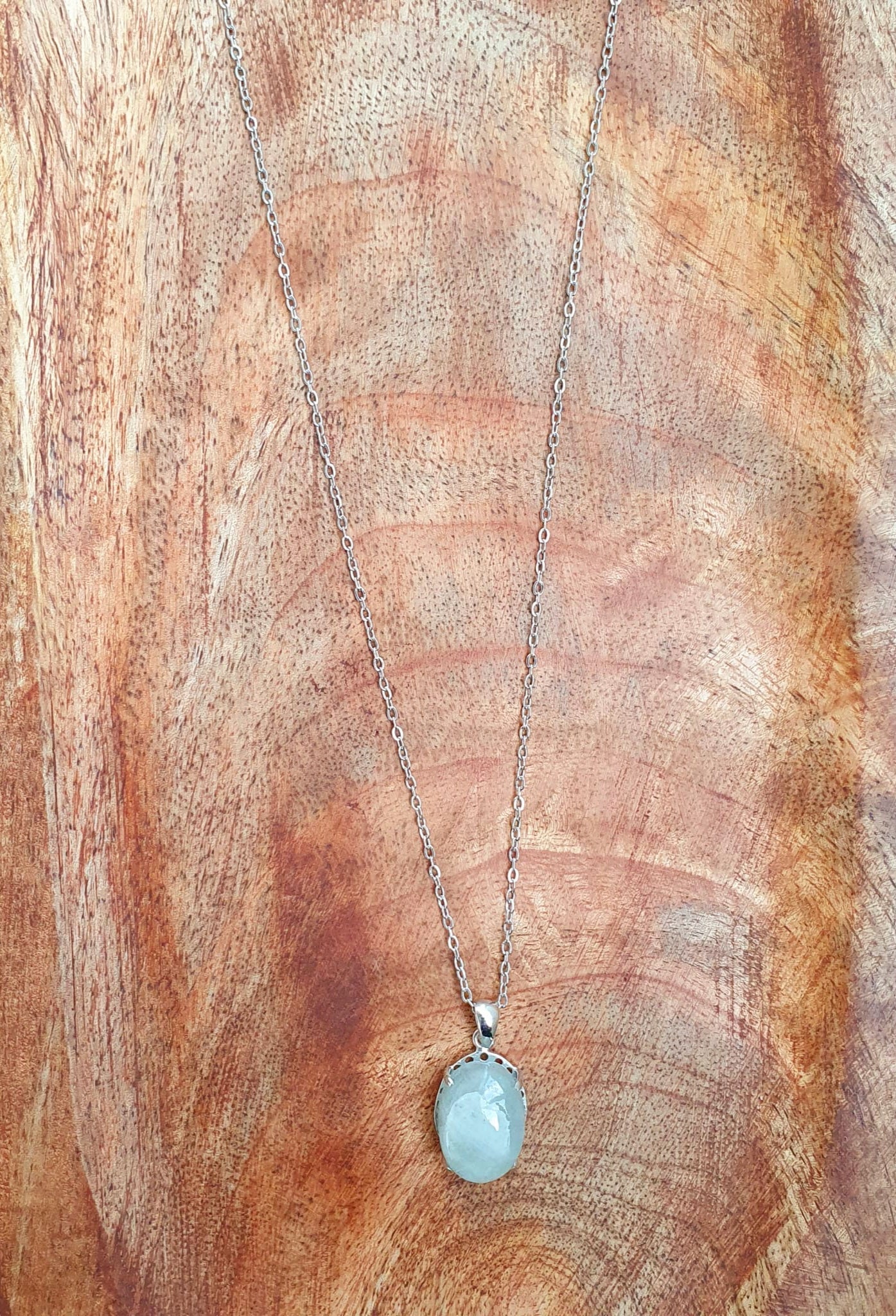 Kette aus Edelstahl mit Aquamarin Anhänger