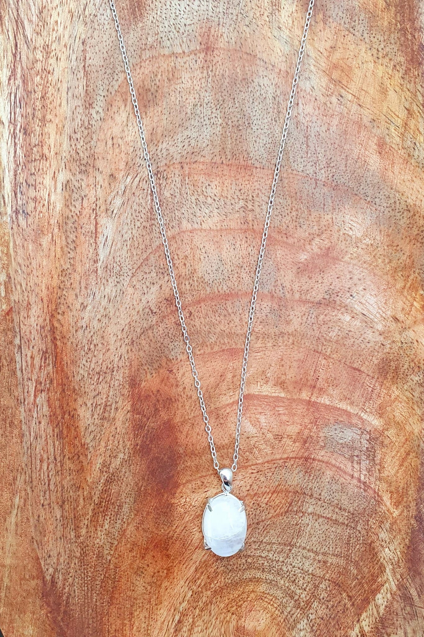 Kette aus Edelstahl mit Opal Anhänger