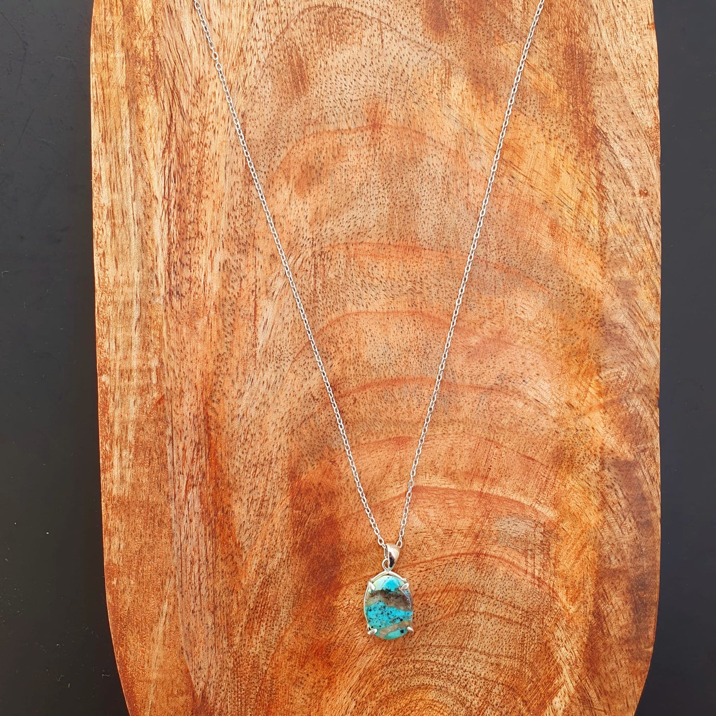 Kette aus Edelstahl mit Türkis Anhänger (Oval)
