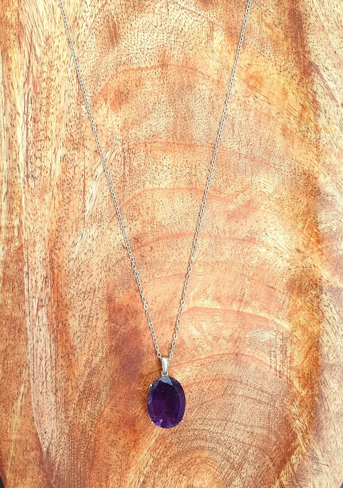 Kette aus Edelstahl mit Amethyst Anhänger