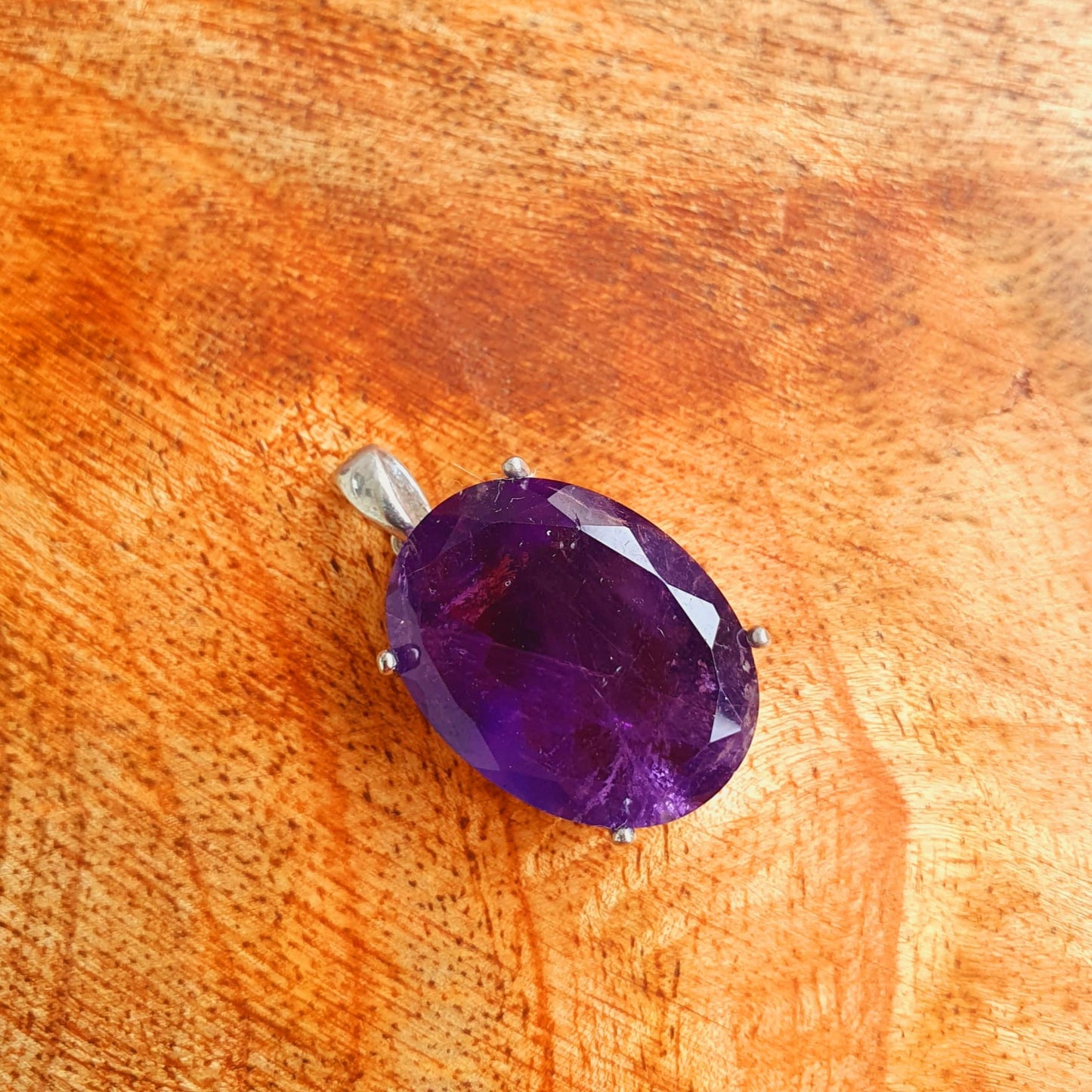 Kette aus Edelstahl mit Amethyst Anhänger