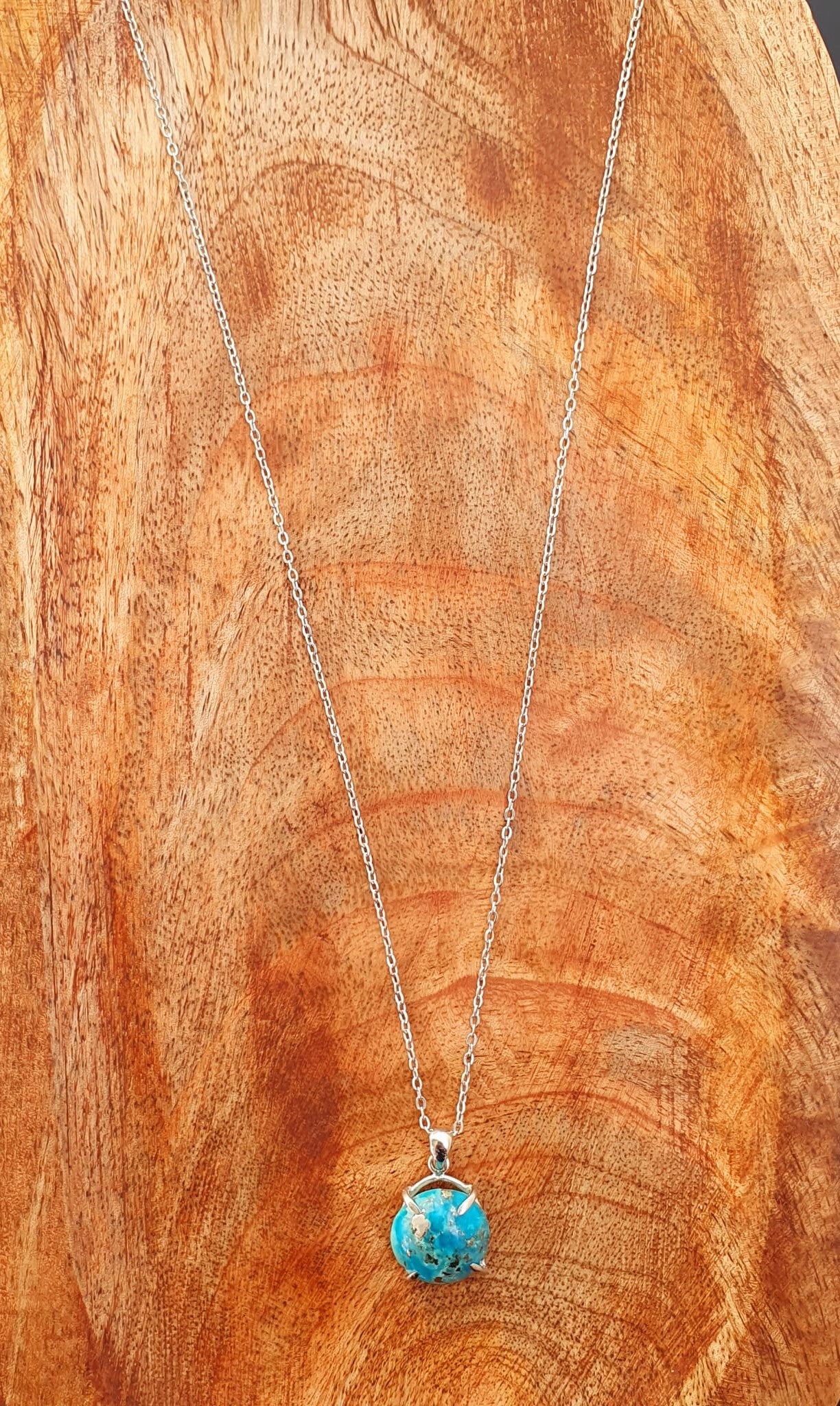 Kette aus Edelstahl mit Türkis Anhänger (Rund)